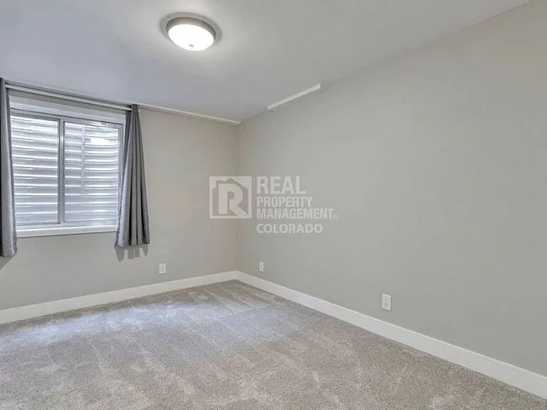 9911 Aftonwood St — Photo 18