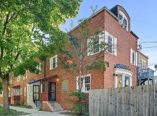 3305 W Hollywood Ave, Chicago, IL 60659