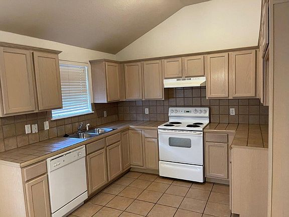 3rd image of 3602 Liberty Dr