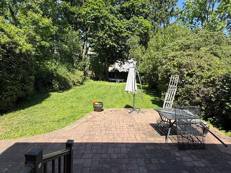 35 Moreland Rd — Photo 19