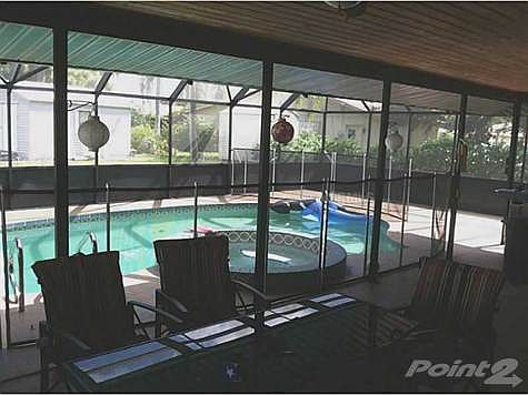 4th image of 1955 Greenlawn Dr