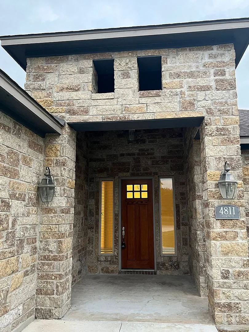 4811 Viewcrest Rd., San Antonio, TX. 78217 — Photo 2