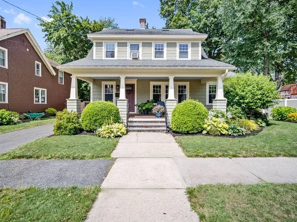 58 Fairfield Ter, Longmeadow, MA 01106