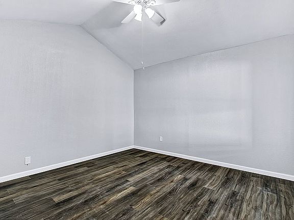 4th image of 5958 Sunrise Bend Dr