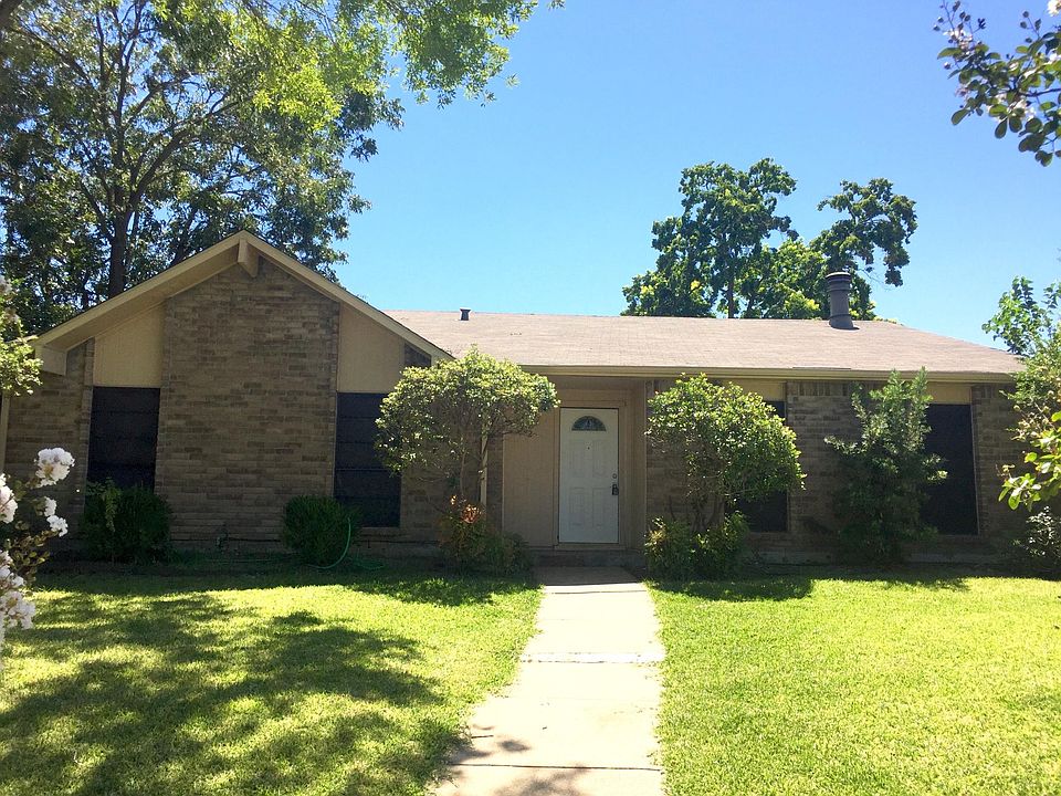 1st image of 8902 Linda Vista Dr #8902