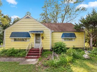 549 Bandy Rd, North Benton, OH 44449