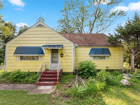 549 Bandy Rd, North Benton, OH 44449
