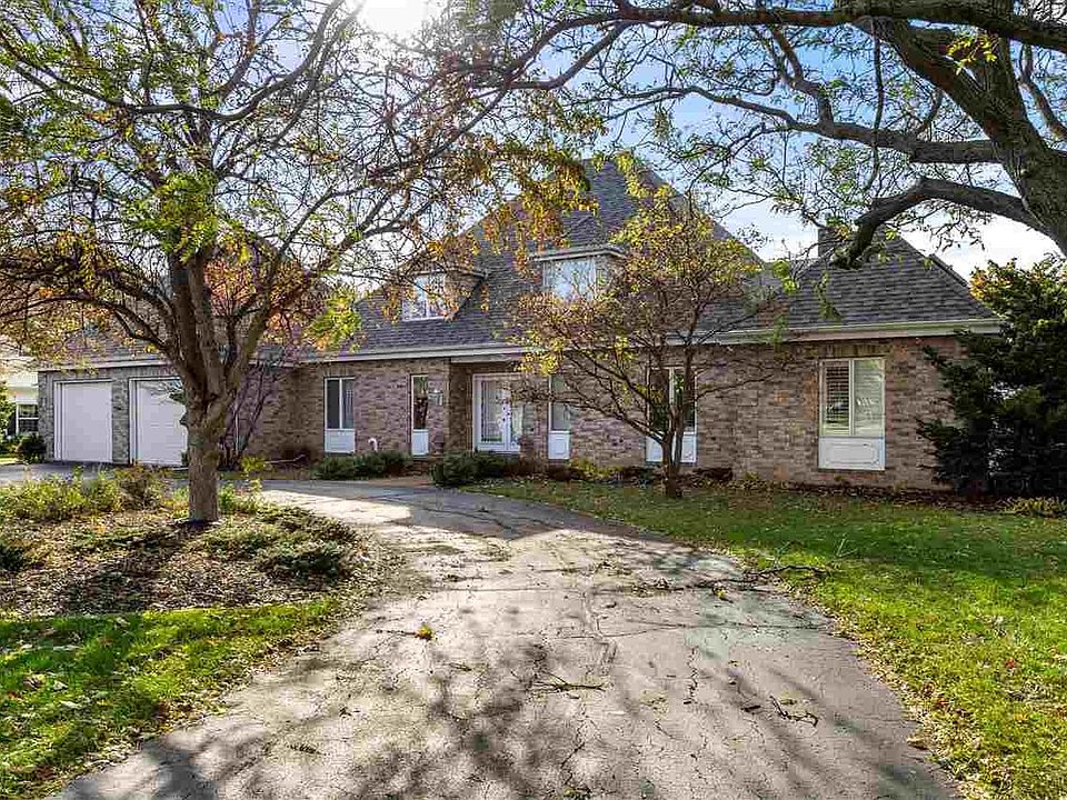 1st image of 119 Old Orchard Ln