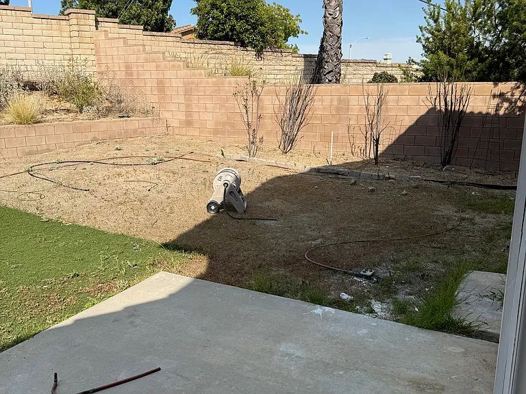 711 Canterbury Cir — Photo 6