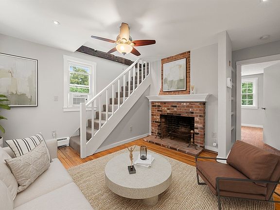 3rd image of 6 Ropewalk Ct APT 8