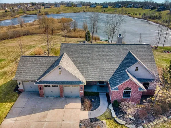 5277 Coulter Lake Trl, Clarkston, MI 48348