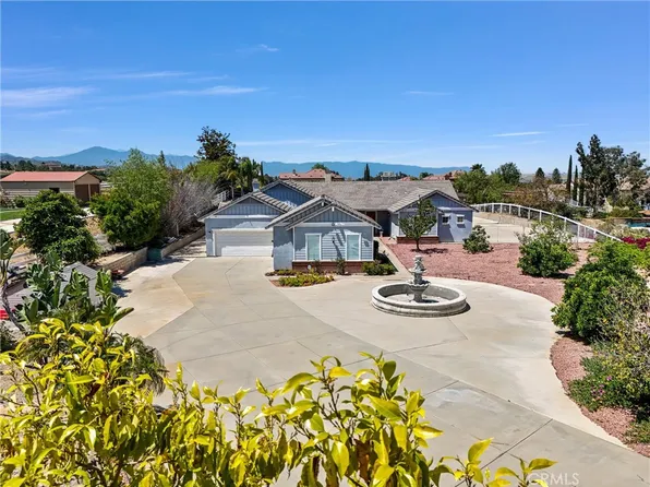 18619 Oak Park Dr, Riverside, CA 92504