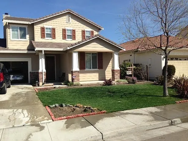 140 Faith Ln — Photo 1