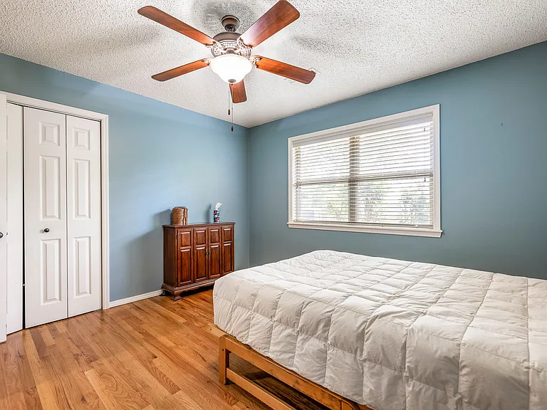 2917 N Mayberry Ln — Photo 7