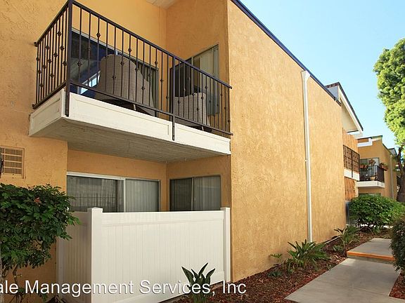 3rd image of 18347 Collins St APT 37