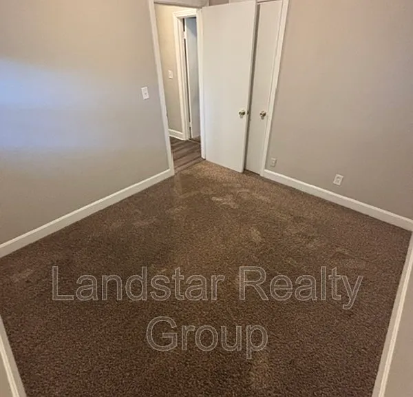 4721 Granada Dr — Photo 16