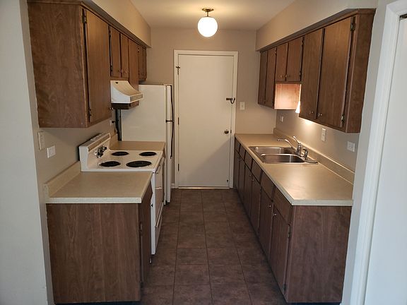 2nd image of 17544 71st Ave APT 203