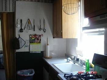 3rd image of 4218 Wilder Ave
