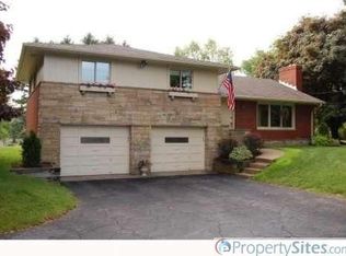 1561 W Ingomar Rd, Pittsburgh, PA 15237