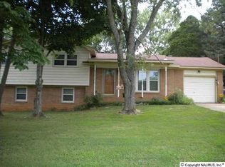 2114 Rodgers Dr NE, Huntsville, AL 35811