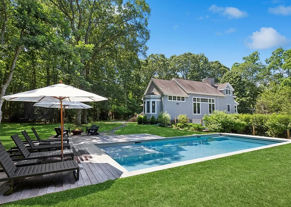 4 Great Circle Rd