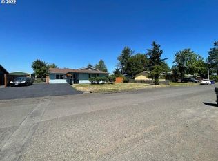 504 S Cole Ave, Molalla, OR 97038