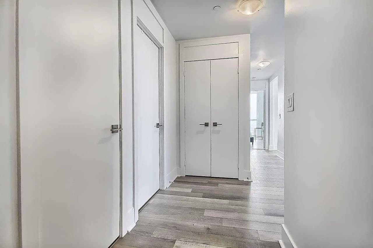 2 bed, 899 sqft, $3,600 — Photo 1