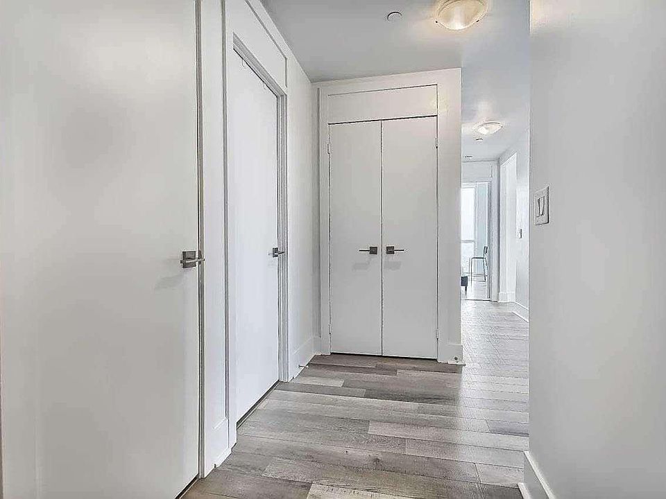 1st image of 32 Davenport Rd