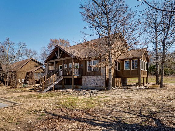 2nd image of 10 Olivia Court #105b