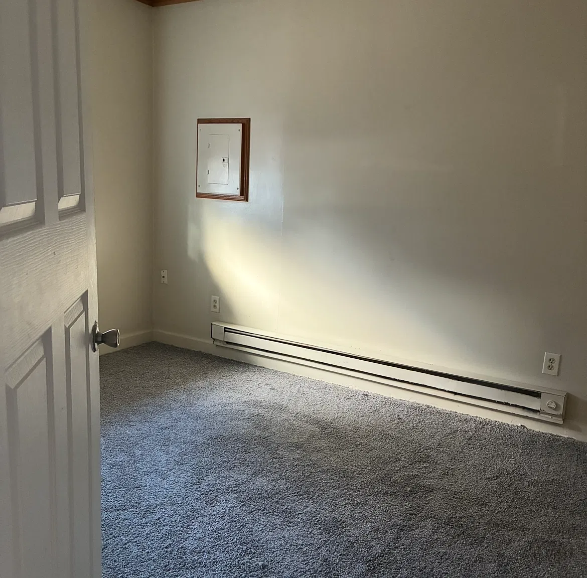 3 bed, $1,250 — Photo 3