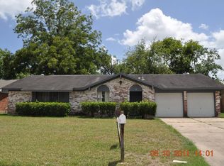 328 Windsor Sq, Alvin, TX 77511