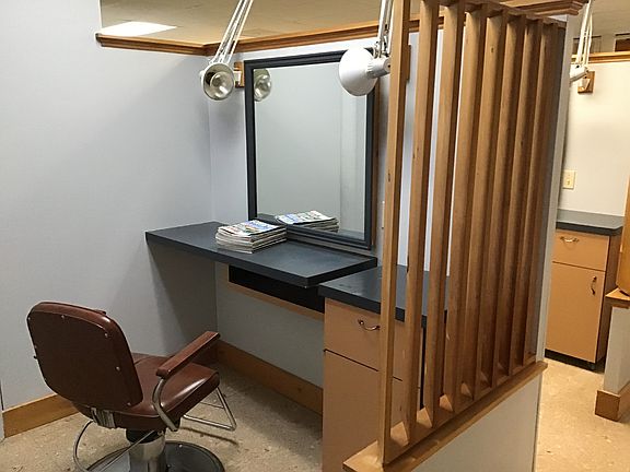 Color area in salon