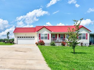 2833 Pinecrest Rd, Jacksboro, TN 37757