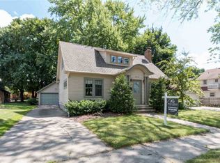 530 S Fairview St, Appleton, WI 54914