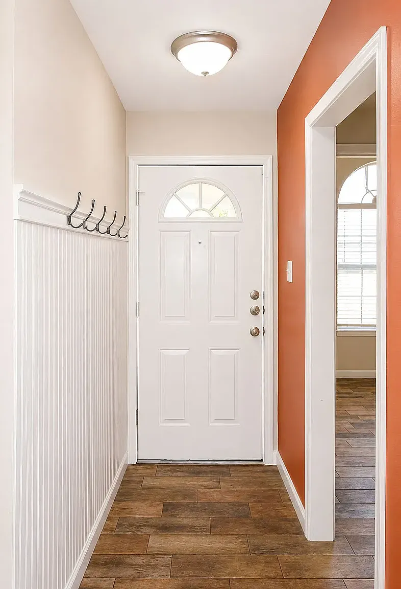 3 bed, 1197 sqft, $1,425 — Photo 3