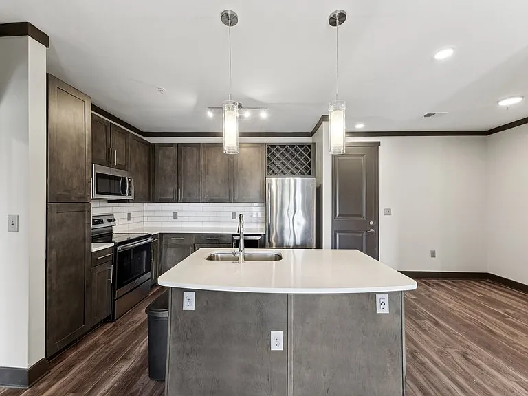 The Ivy Apartment Homes — Photo 21