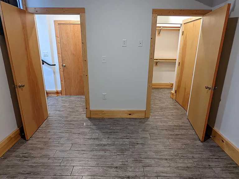 116 E Market St — Photo 19