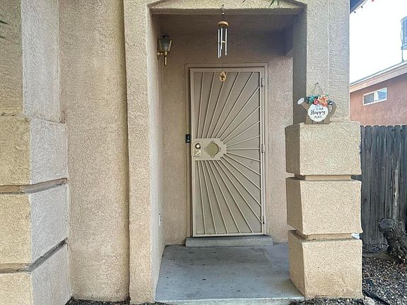 2nd image of 423 Sharp Spur St SW