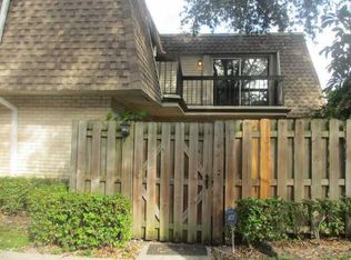 8200 SW 23rd St #20B, North Lauderdale, FL 33068