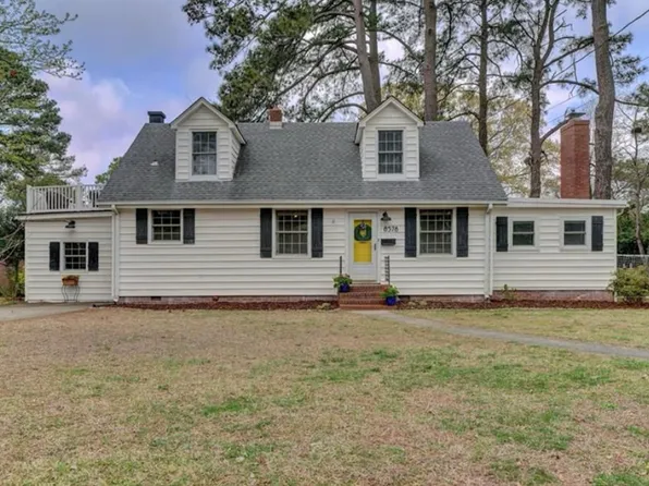 8578 Circle Dr, Norfolk, VA 23503