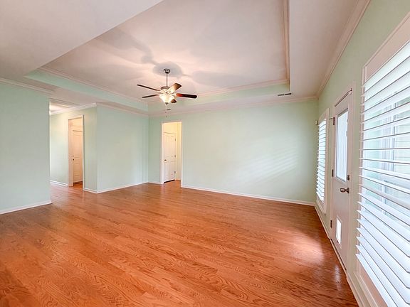 3rd image of 2530 Walpole Ln