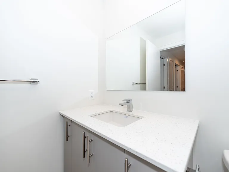 353 Gardner St — Photo 19