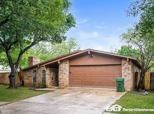 2606 Creekview Dr, Arlington, TX 76016