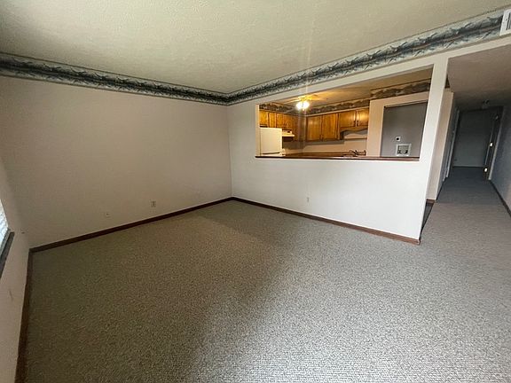 2nd image of 3971 Scenic Trl APT 4