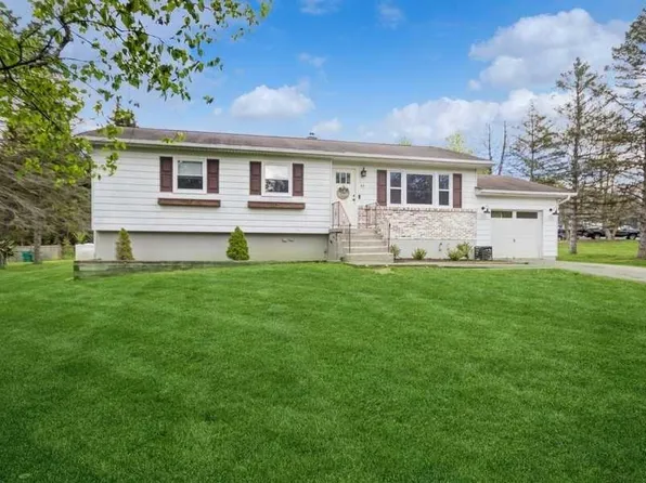 44 SUNNY Lane, Stormville, NY 12582
