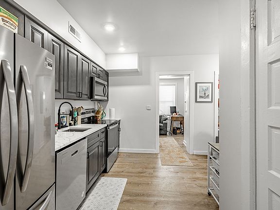 4th image of 324-326 Darby Rd #1R