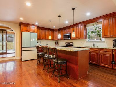 8301 Denise Dr, Louisville, KY, 40219
