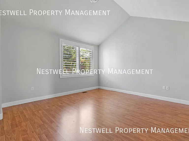 114 W Village Ln — Photo 15