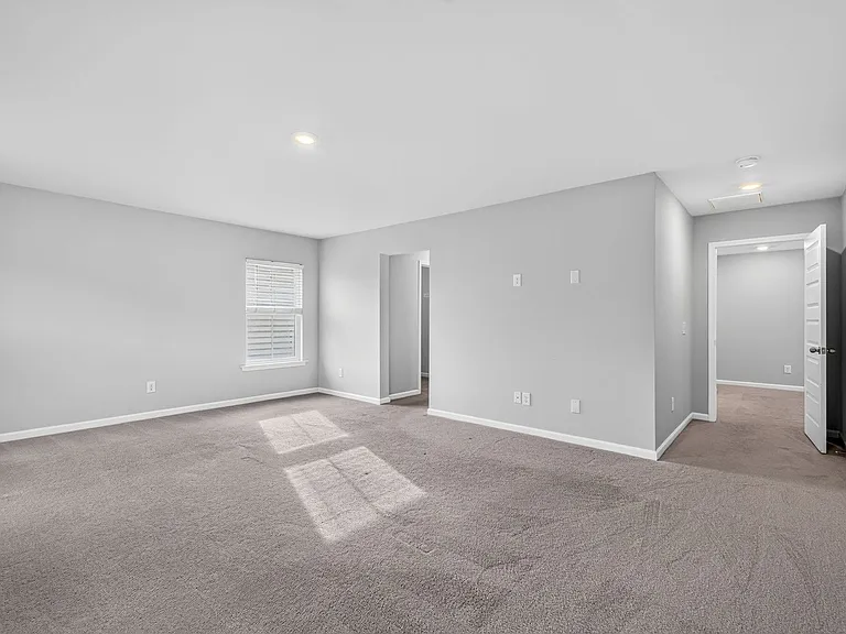 518 Yellow Leaf Ln — Photo 34