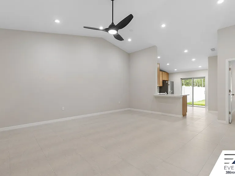 14 Llovera Pl #B — Photo 5